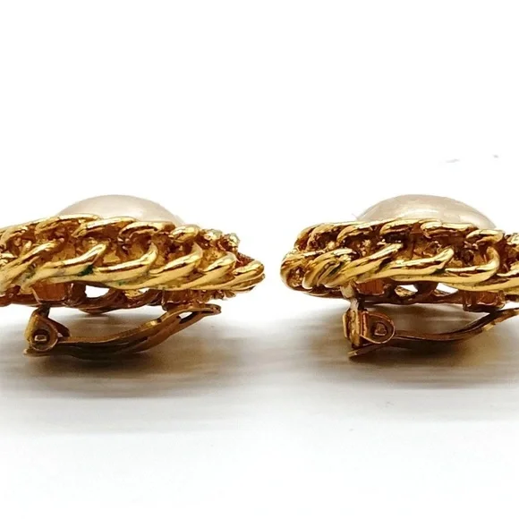 Sale‼️CHANEL Authentic Gold Plated Clip Ons Earrings-Preowned As Is Read - Picture 11 of 11